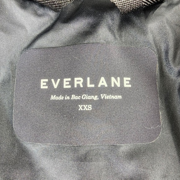 EVERLANE Colorblock Puffer Vest Black Light Gray Sleeveless Stand Collar XXS - Picture 2 of 14